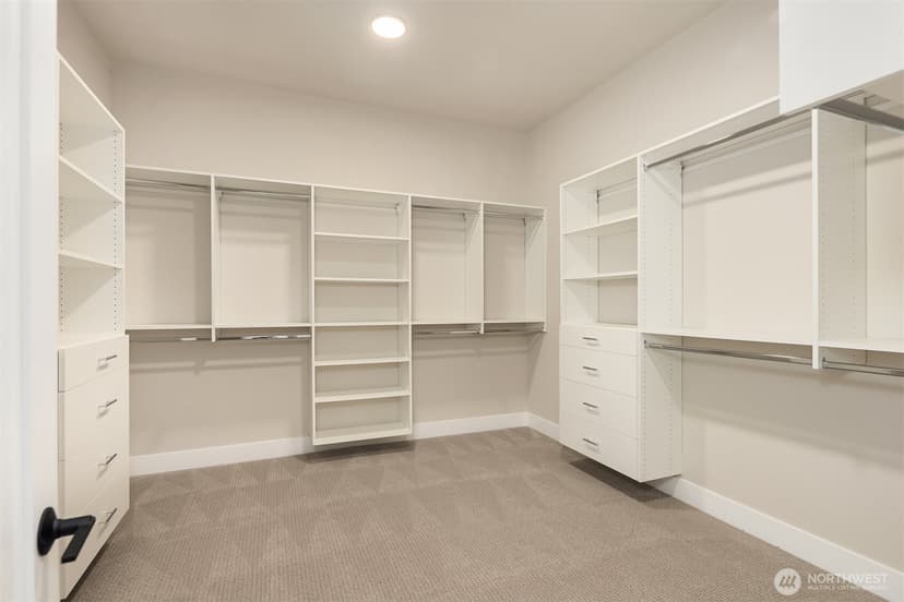 Property photo for 3020 38th Avenue W, Seattle photo 17