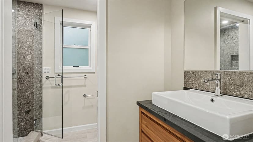 Property photo for 10680 Marine View Drive SW, Seattle photo 20