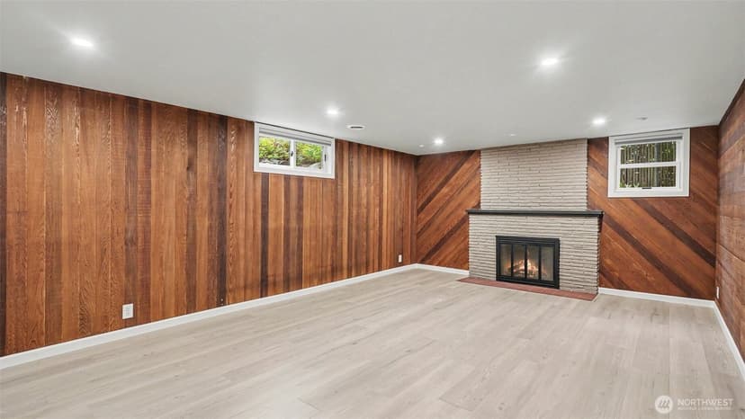 Property photo for 10680 Marine View Drive SW, Seattle photo 22