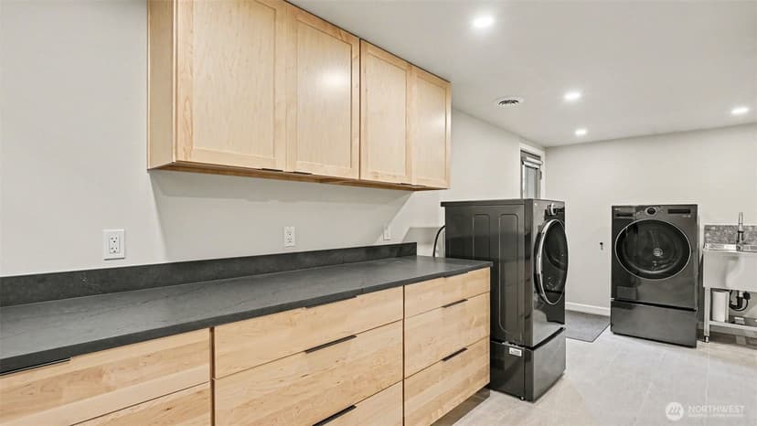 Property photo for 10680 Marine View Drive SW, Seattle photo 25