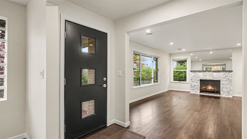 Property photo for 10680 Marine View Drive SW, Seattle photo 3