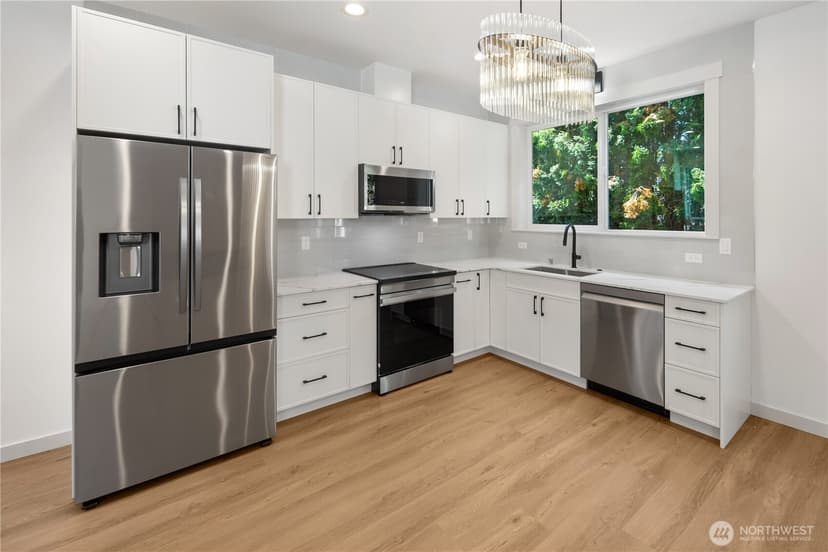 Property photo for 2652 B NW 95th Street, Seattle photo 5