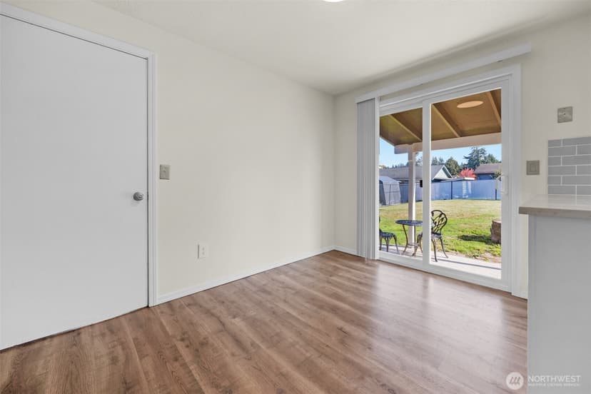 Property photo for 6515 63rd Drive NE, Marysville photo 5