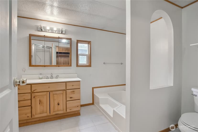 Property photo for 20701 92nd St E, Bonney Lake photo 11
