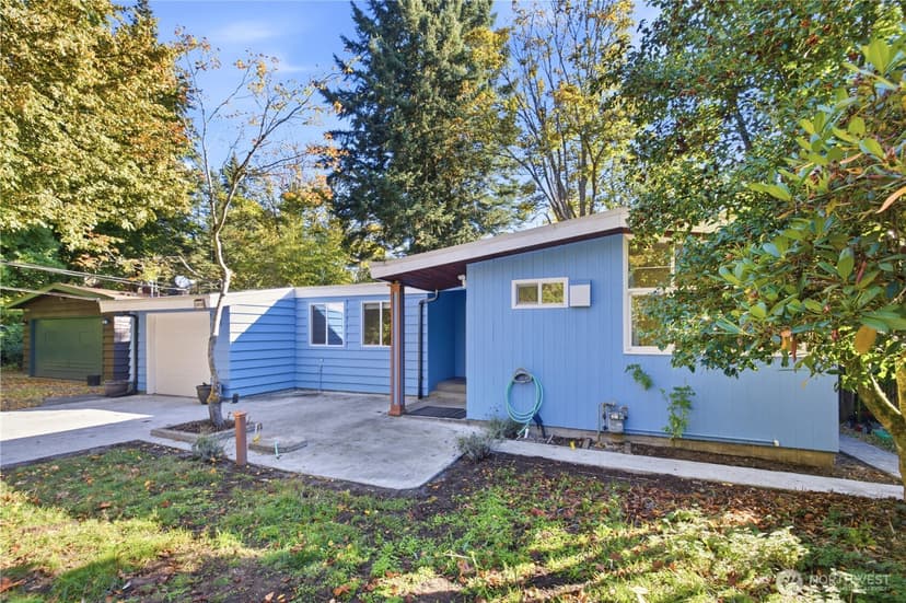 Property photo for 11018 27th Avenue NE, Seattle photo 39
