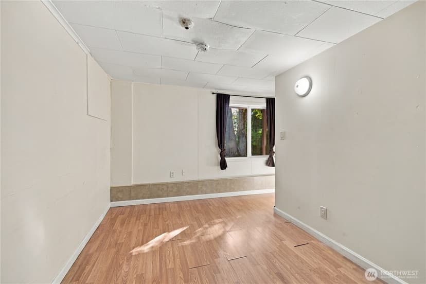 Property photo for 11018 27th Avenue NE, Seattle photo 30