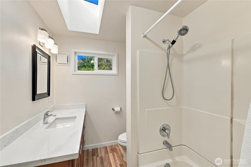 Property photo for 11018 27th Avenue NE, Seattle photo 20