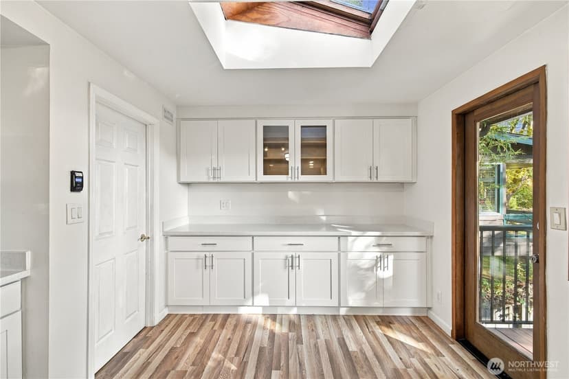 Property photo for 11018 27th Avenue NE, Seattle photo 19