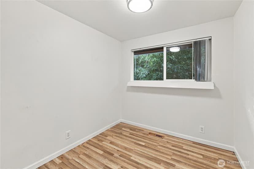 Property photo for 11018 27th Avenue NE, Seattle photo 18