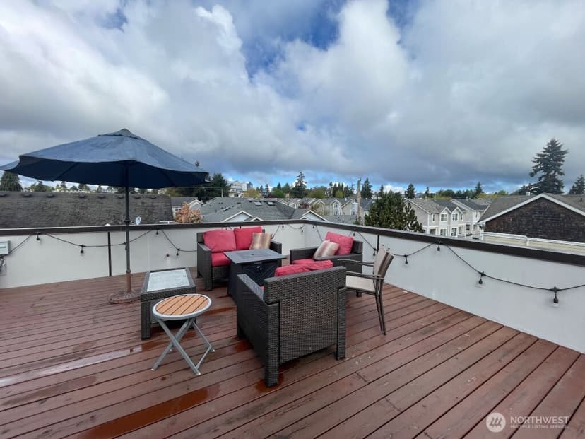 Property photo for 8527 Interlake Avenue N, Seattle photo 23