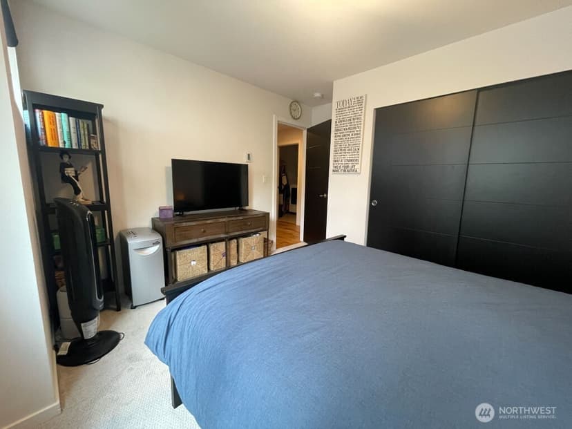 Property photo for 8527 Interlake Avenue N, Seattle photo 12