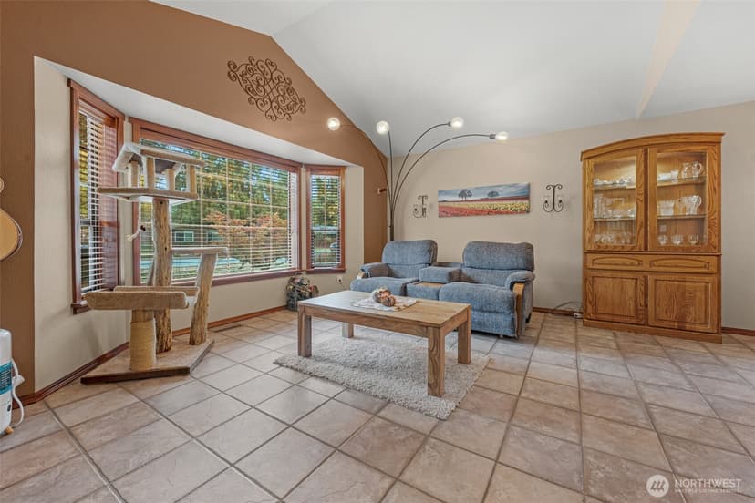 Property photo for 13422 Quil Scenic Drive, Marysville photo 4