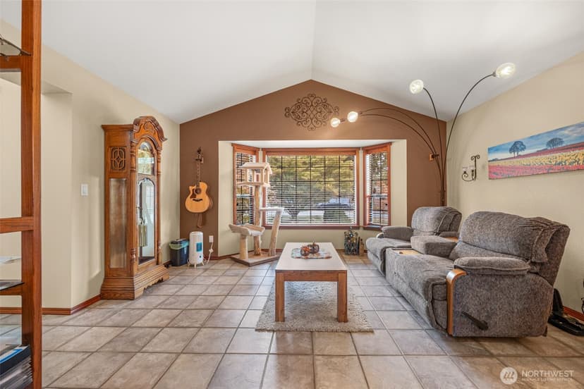 Property photo for 13422 Quil Scenic Drive, Marysville photo 3