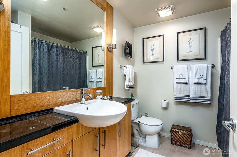 Property photo for 2721 1st Avenue #604, Seattle photo 13