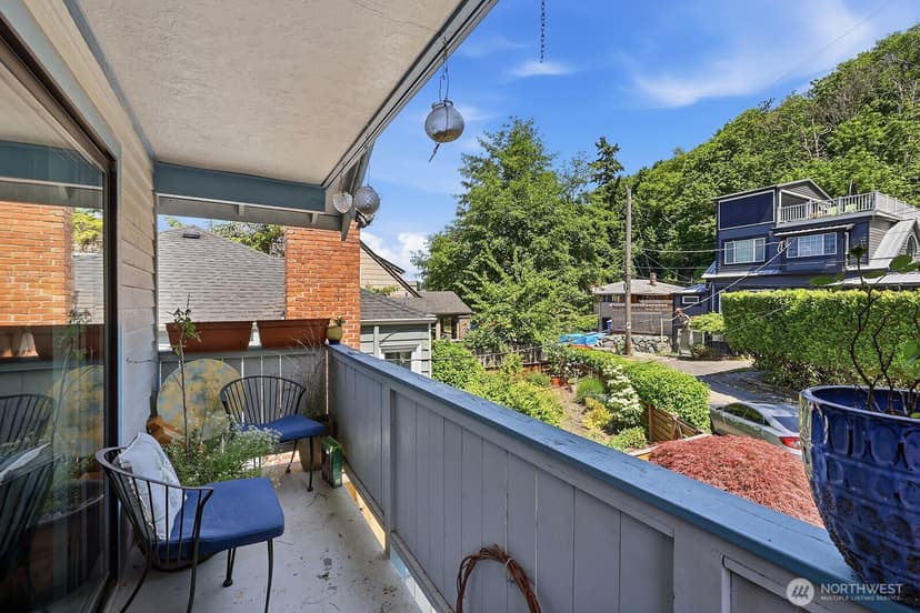 Property photo for 2475 55th Avenue SW, Seattle photo 9