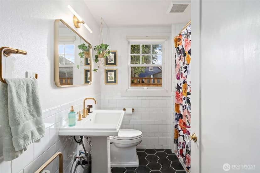 Property photo for 1410 Division Avenue, Tacoma photo 19