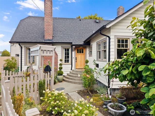 Property photo for 1410 Division Avenue, Tacoma photo 2