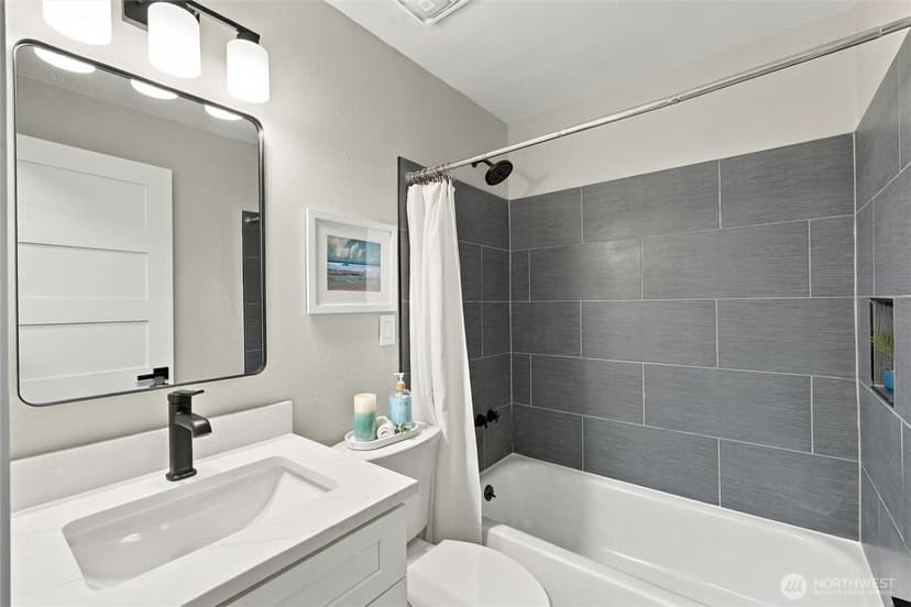 Property photo for 8728 13th Place NE, Lake Stevens photo 11