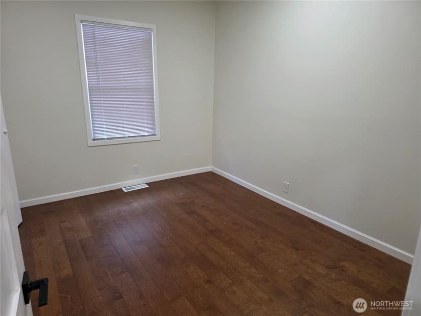 Property photo for 909 23rd Avenue, Seattle photo 18