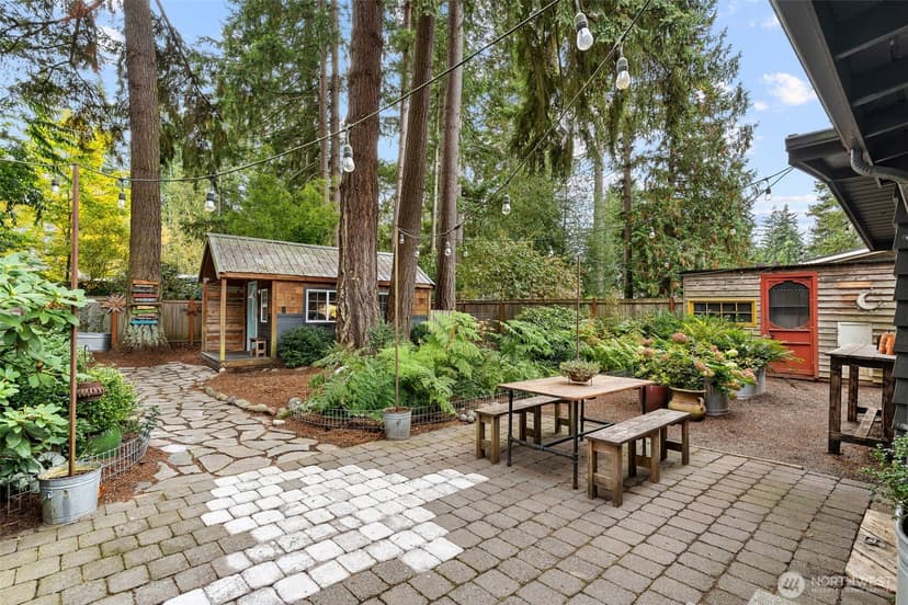 Property photo for 16025 NE 27th Street, Bellevue photo 29