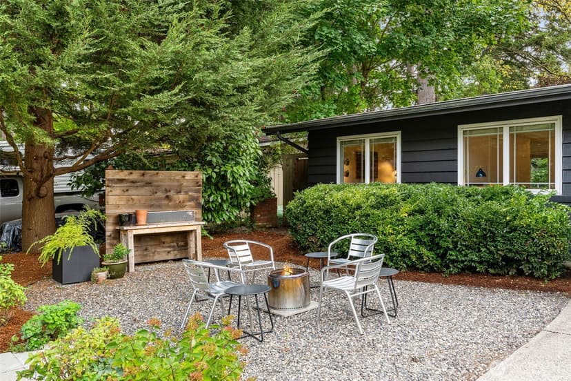 Property photo for 16025 NE 27th Street, Bellevue photo 26