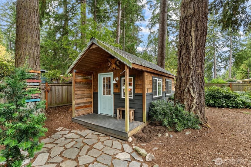 Property photo for 16025 NE 27th Street, Bellevue photo 31