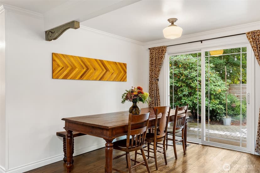 Property photo for 16025 NE 27th Street, Bellevue photo 15