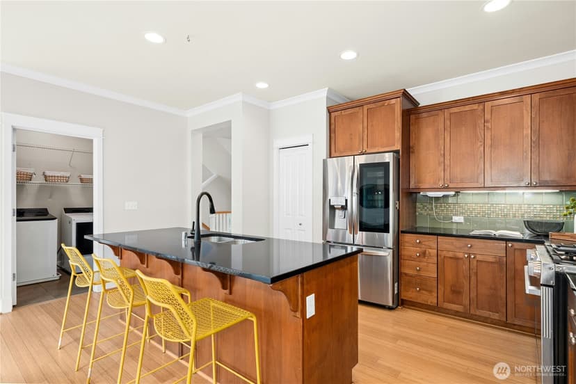 Property photo for 4113 29th Avenue S, Seattle photo 11