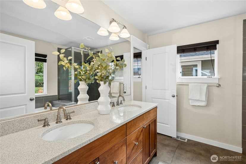 Property photo for 4113 29th Avenue S, Seattle photo 24