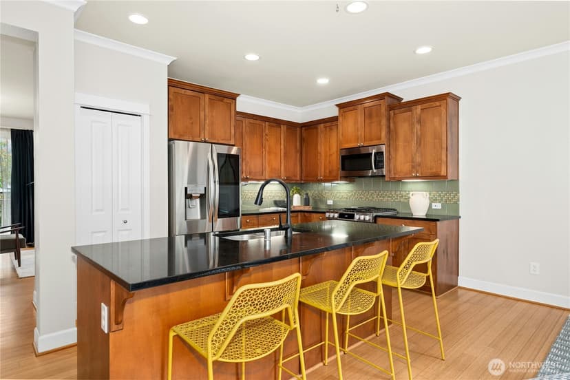 Property photo for 4113 29th Avenue S, Seattle photo 10