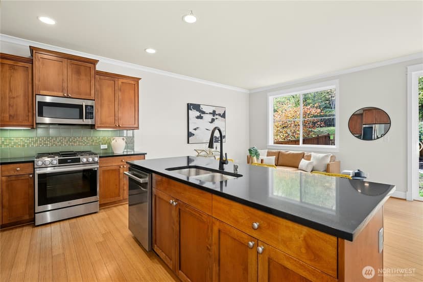 Property photo for 4113 29th Avenue S, Seattle photo 14
