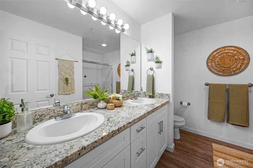 Property photo for 1900 Weaver Road #F202, Snohomish photo 16