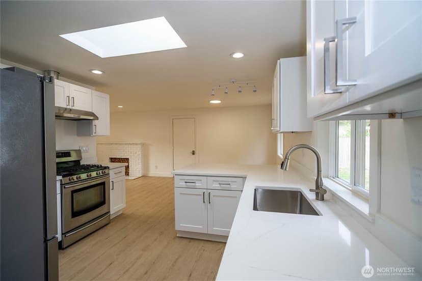 Property photo for 728 5th Avenue S, Kent photo 10