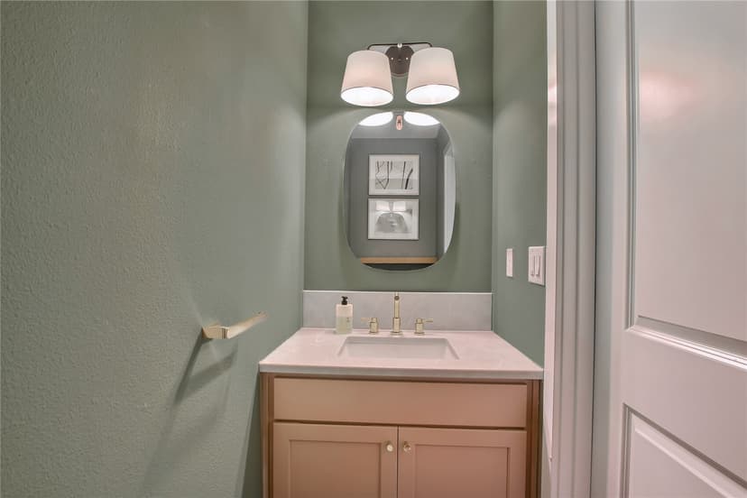 Property photo for 1900 Magnolia Road #A, Lynnwood photo 14