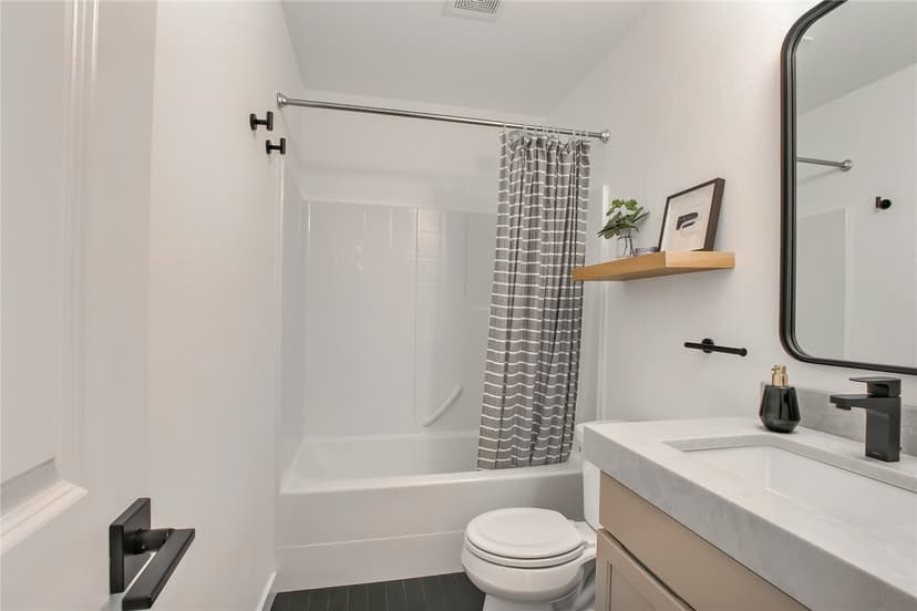 Property photo for 1900 Magnolia Road #A, Lynnwood photo 24