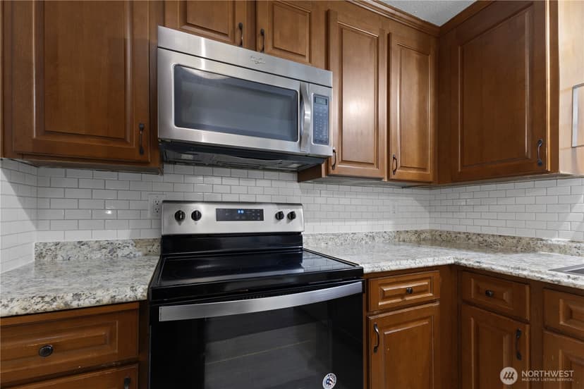 Property photo for 6526 192nd Avenue E, Bonney Lake photo 11