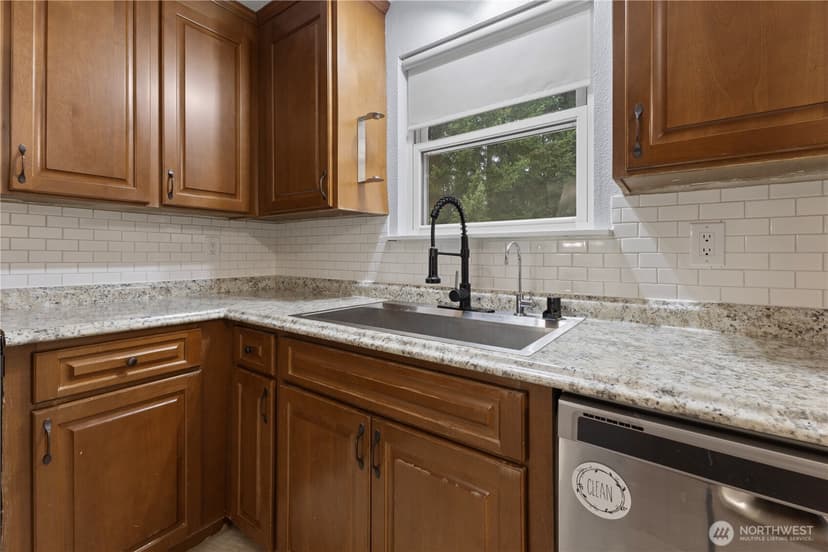 Property photo for 6526 192nd Avenue E, Bonney Lake photo 9