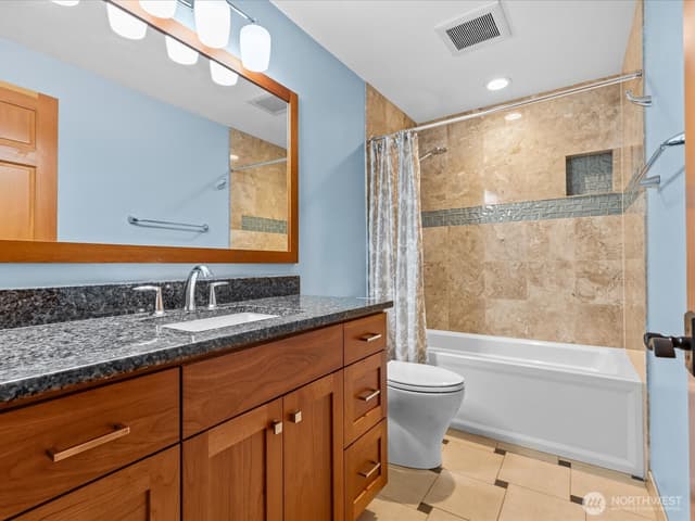 Property photo for 2021 234th Place SE, Bothell photo 5