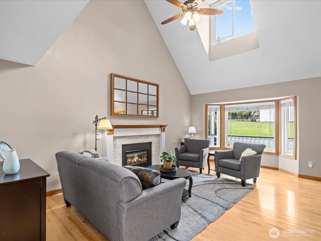 Property photo for 2021 234th Place SE, Bothell photo 3