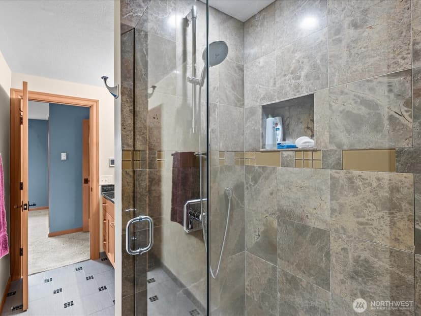 Property photo for 2021 234th Place SE, Bothell photo 27