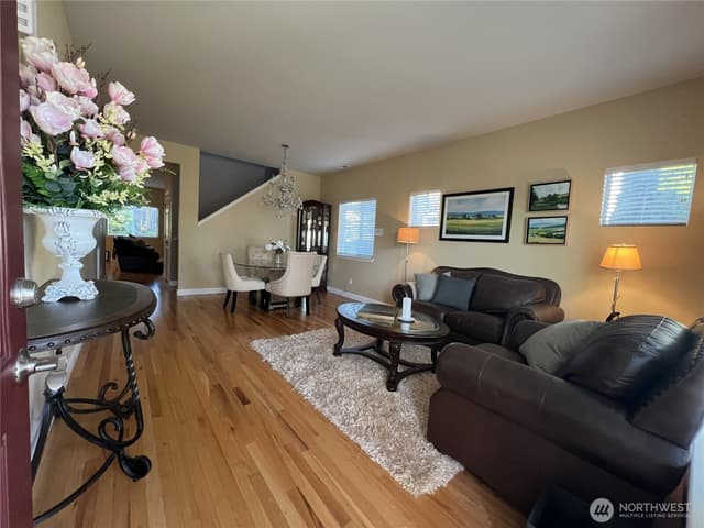 Property photo for 8105 88th Street NE, Marysville photo 3