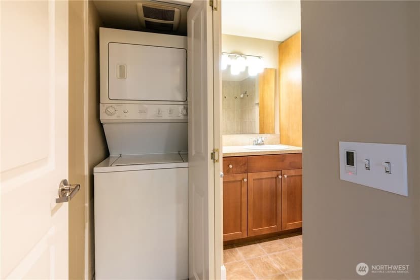 Property photo for 300 N 130th Street #7109, Seattle photo 11