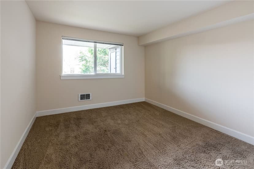 Property photo for 300 N 130th Street #7109, Seattle photo 8