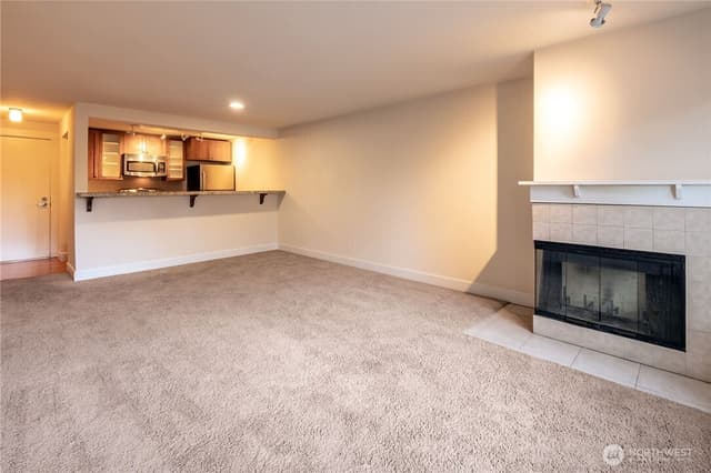 Property photo for 300 N 130th Street #7109, Seattle photo 3