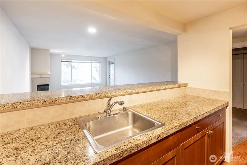Property photo for 300 N 130th Street #7109, Seattle photo 6