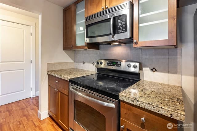 Property photo for 300 N 130th Street #7109, Seattle photo 4