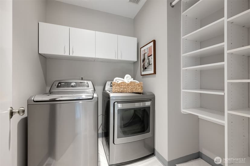Property photo for 212 N 45th Street, Seattle photo 16