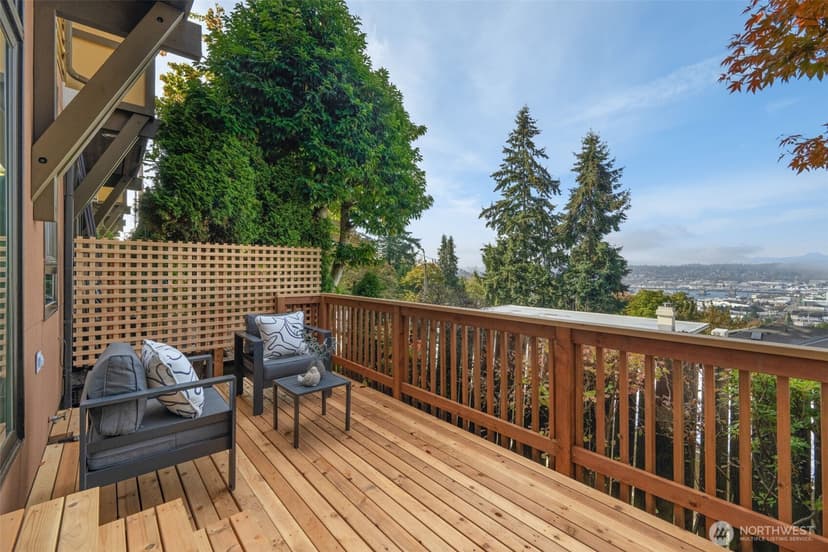 Property photo for 212 N 45th Street, Seattle photo 6