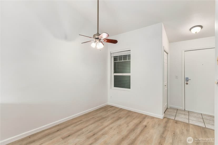 Property photo for 18501 SE Newport Way #H336, Issaquah photo 6