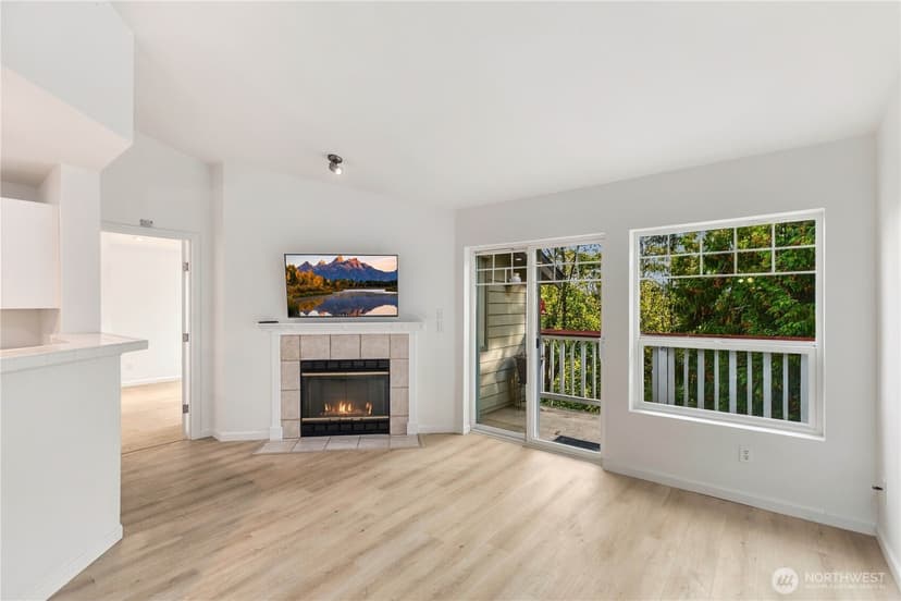 Property photo for 18501 SE Newport Way #H336, Issaquah photo 8